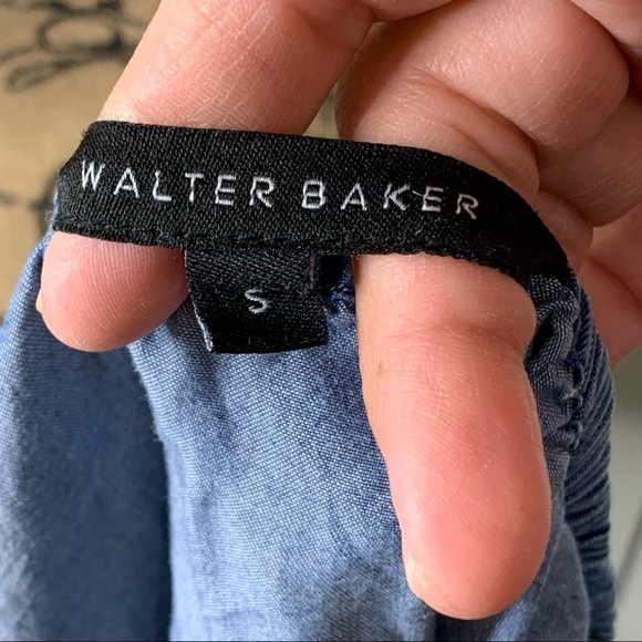 Walter Baker Off the Shoulder Thin Denim Top - Picture 11 of 12